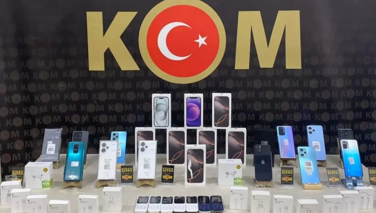 Sivas’ta Kaçak Cep Telefonu Operasyonu: 28 Telefon Ele Geçirildi